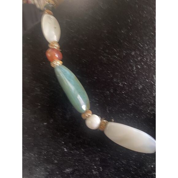 Single Strand Polished Stone Necklace - Picture 4 of 6